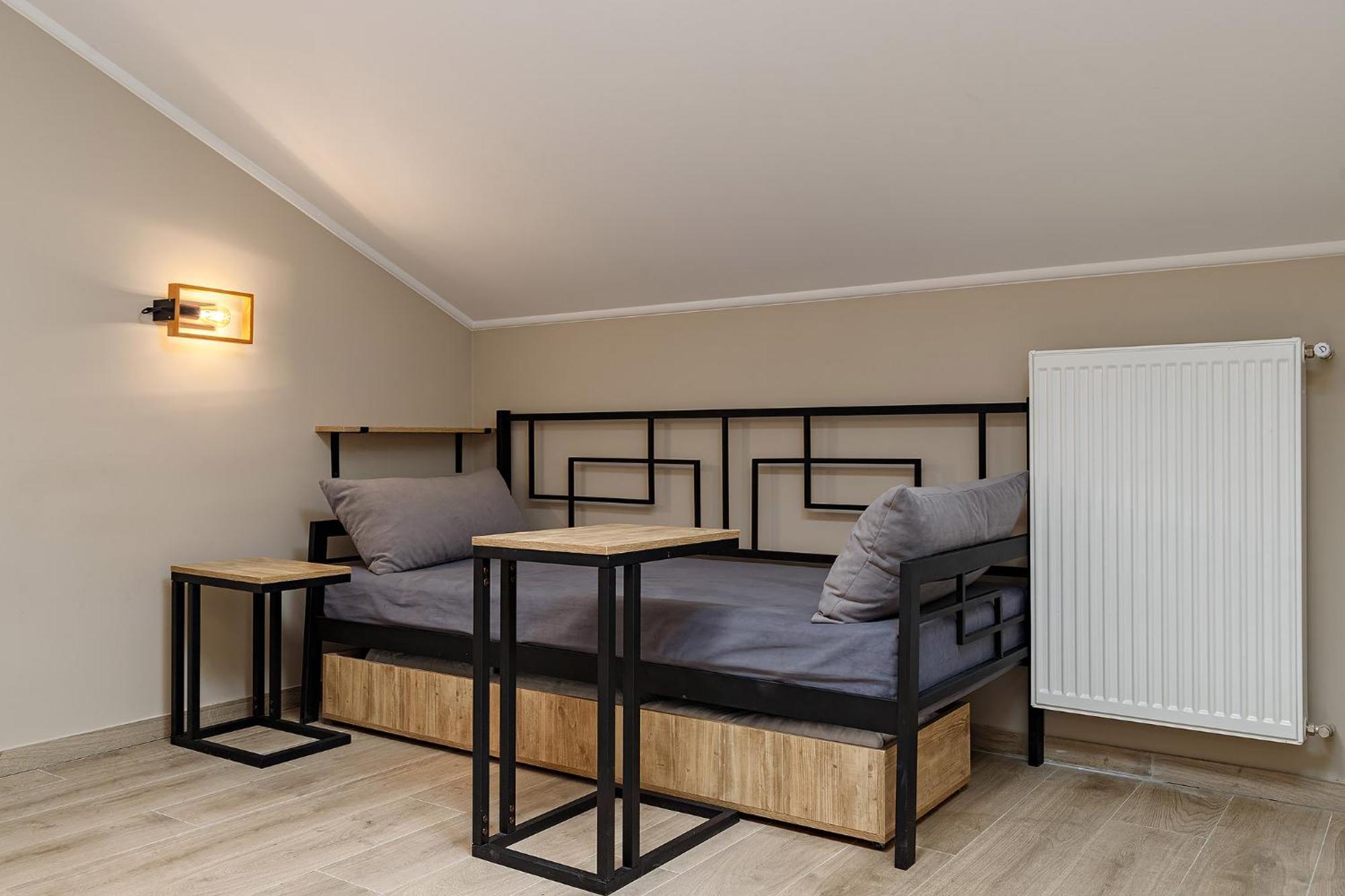 Hotel Kaiser Econom Lemberg Zimmer foto