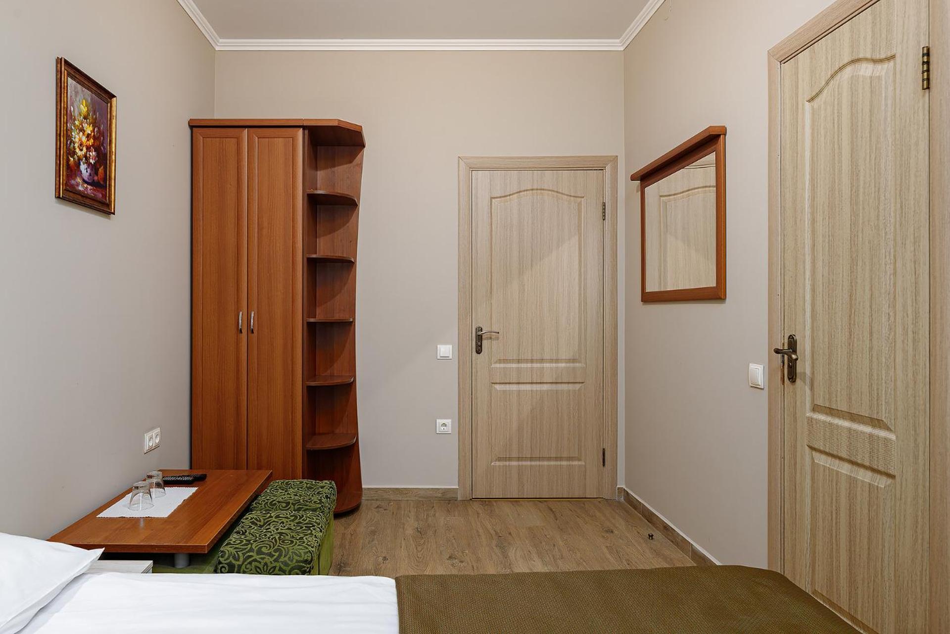 Hotel Kaiser Econom Lemberg Zimmer foto